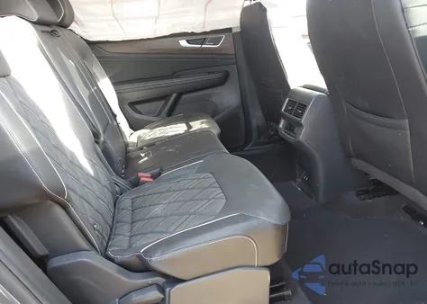 2024 Volkswagen Atlas 2.0T Sel Premium R-Line z USA, uszkodzony, nr VIN 1V2FR2CA5RC519121